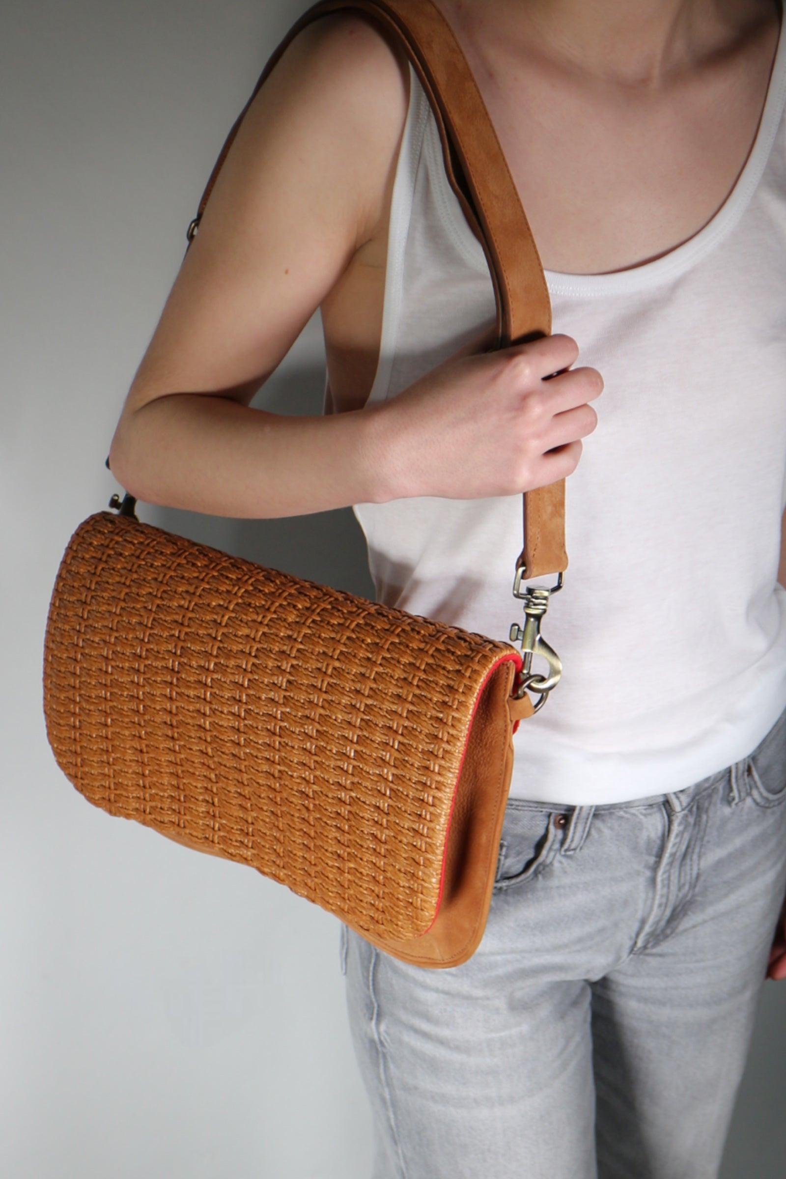 BABY CORDA CAMEL NUBUCK BAG