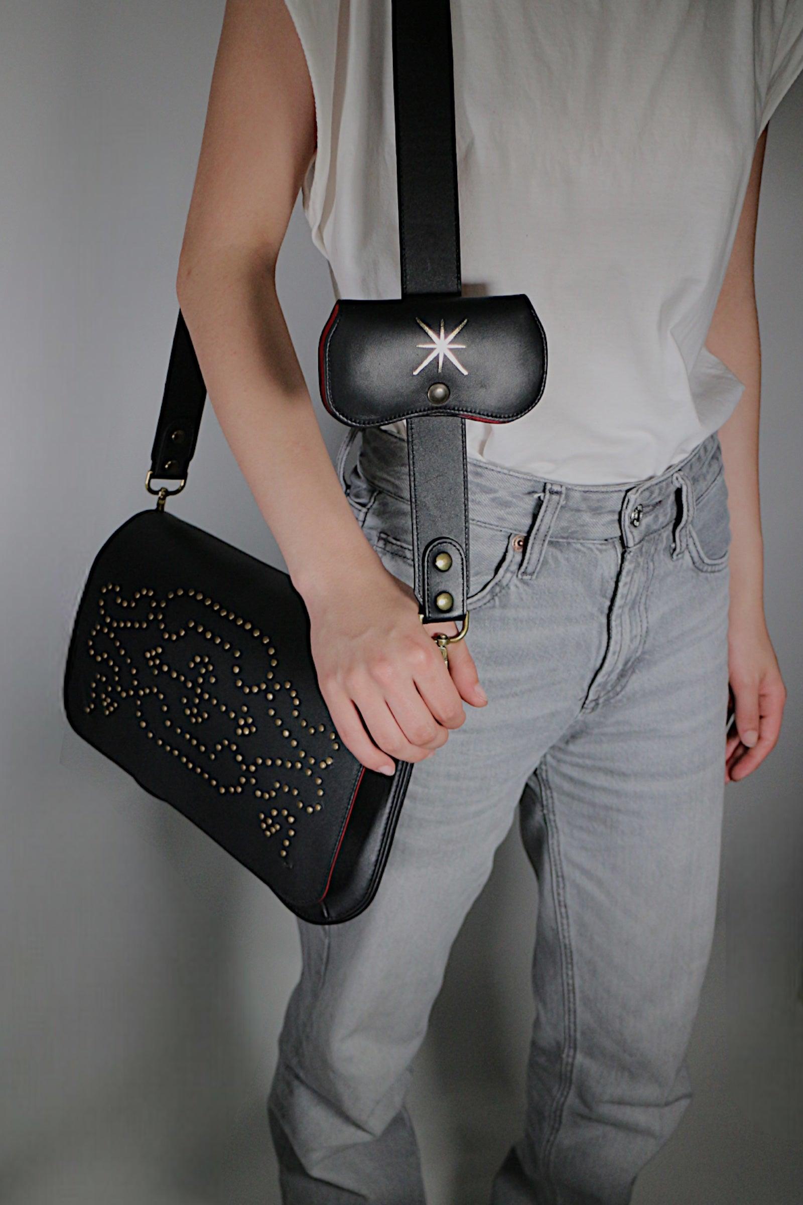 BLACK LEATHER GLASSES CASE