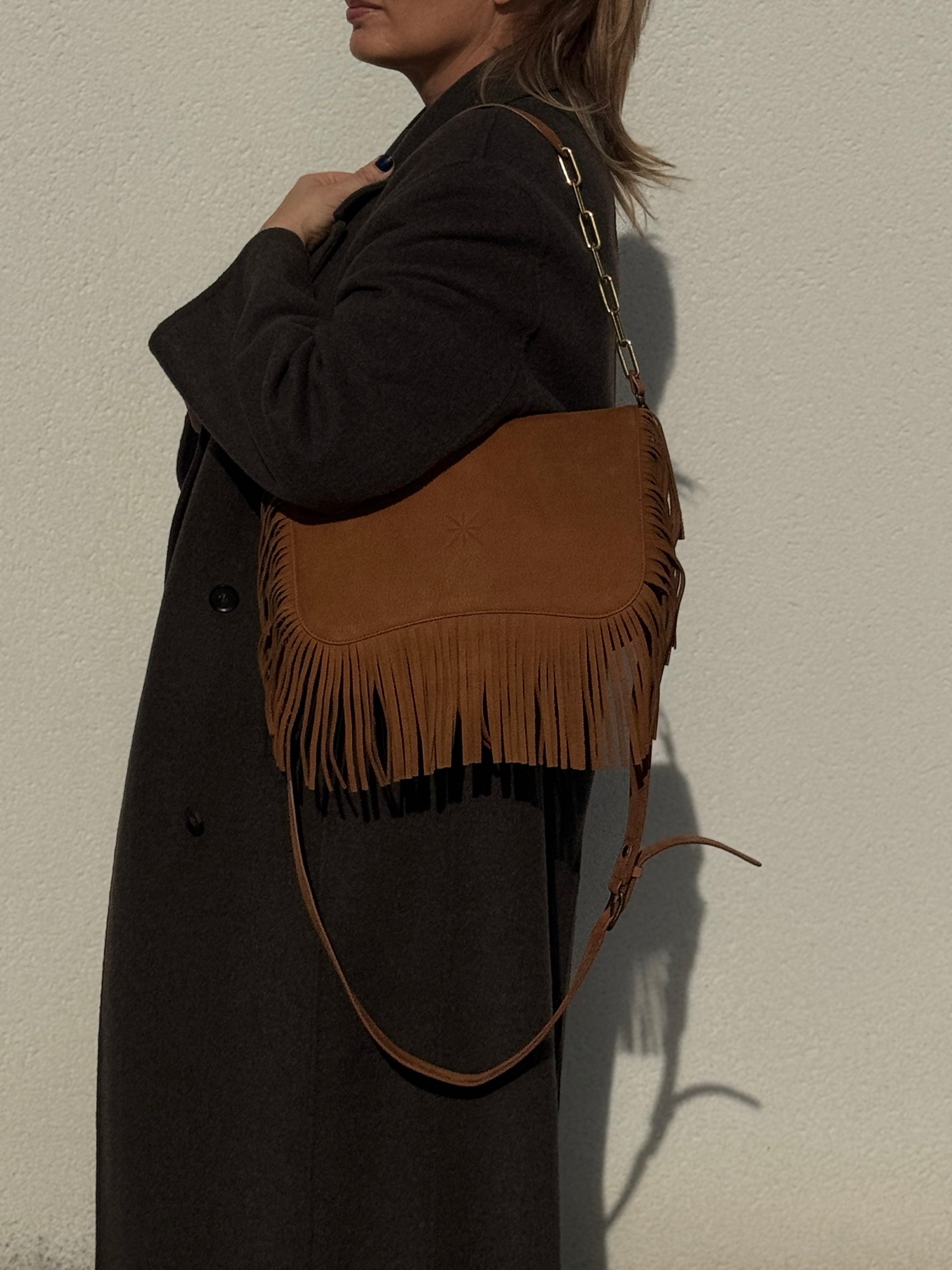 BOLSO BEBE HEVA NOBUCK CAMEL