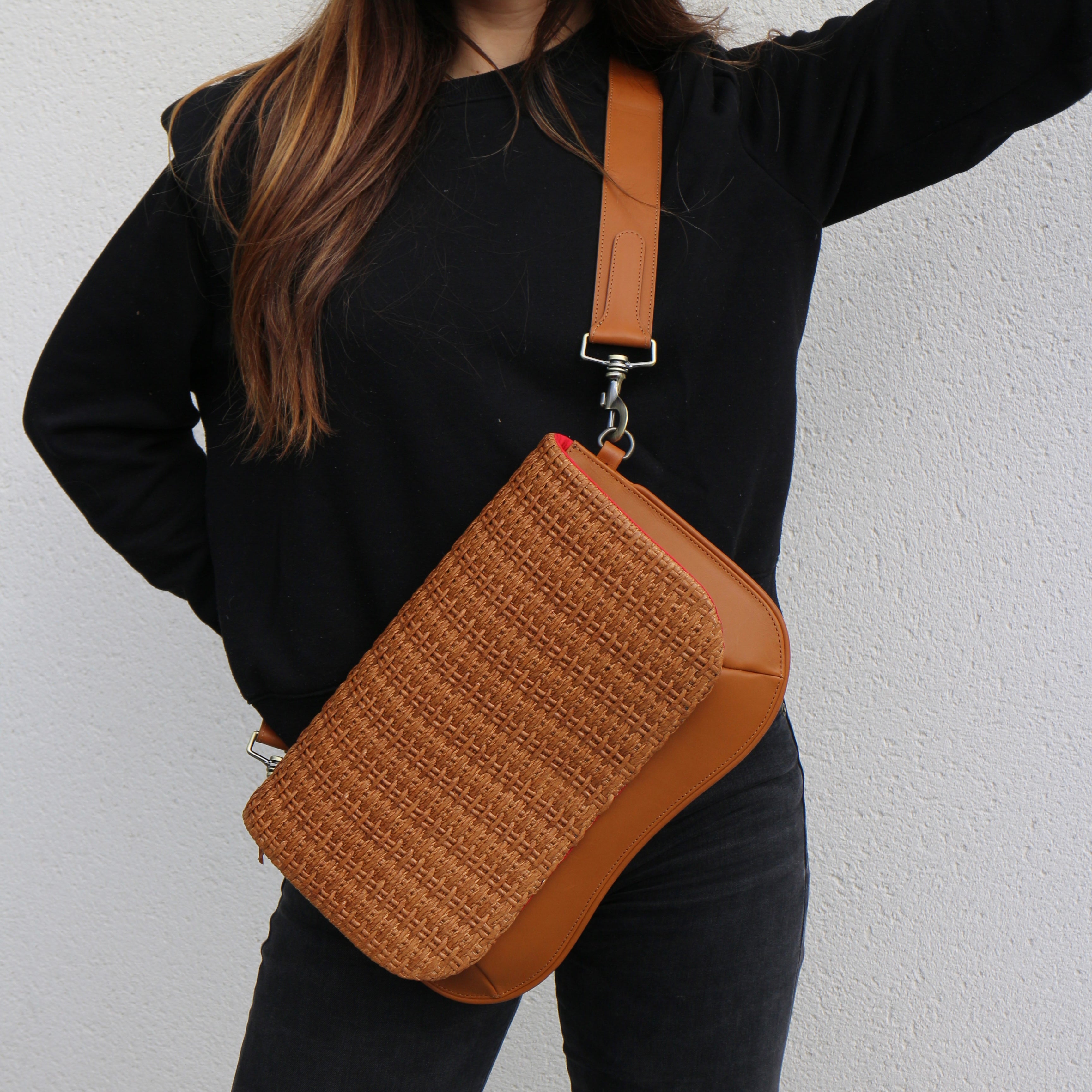 STAR CORDA CAMEL LEATHER BAG