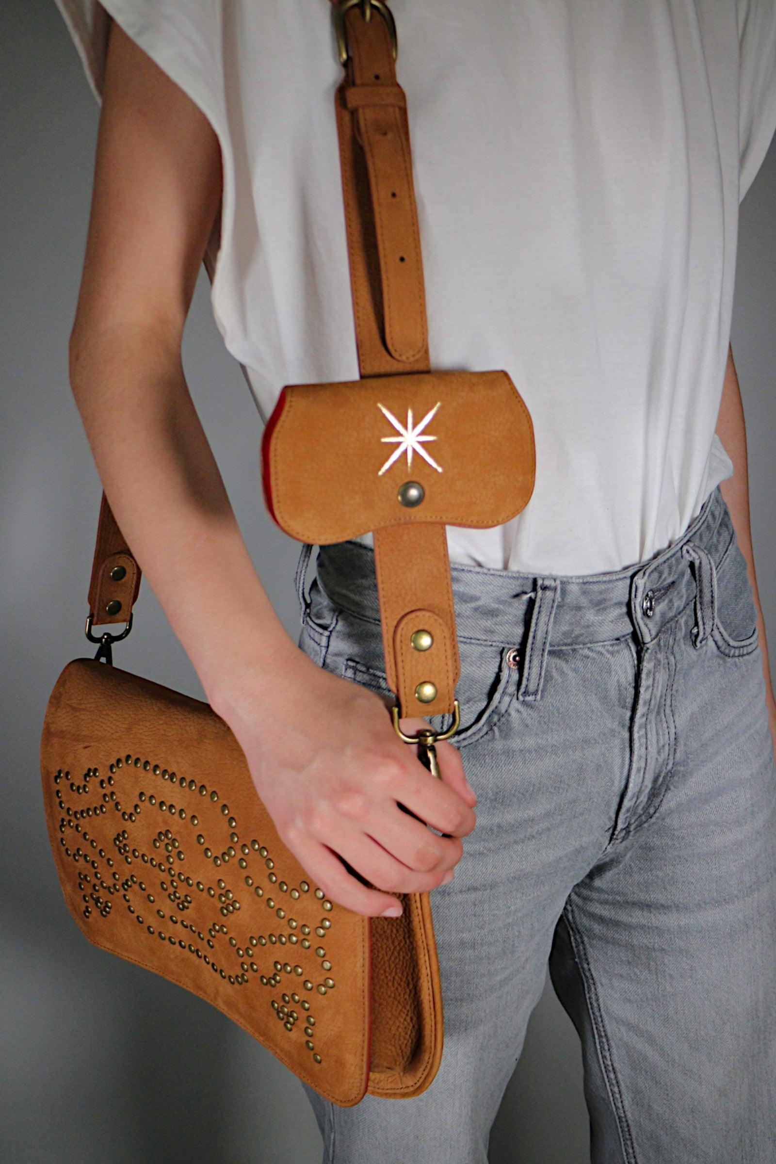 NUBUCK CAMEL GLASSES CASES 
