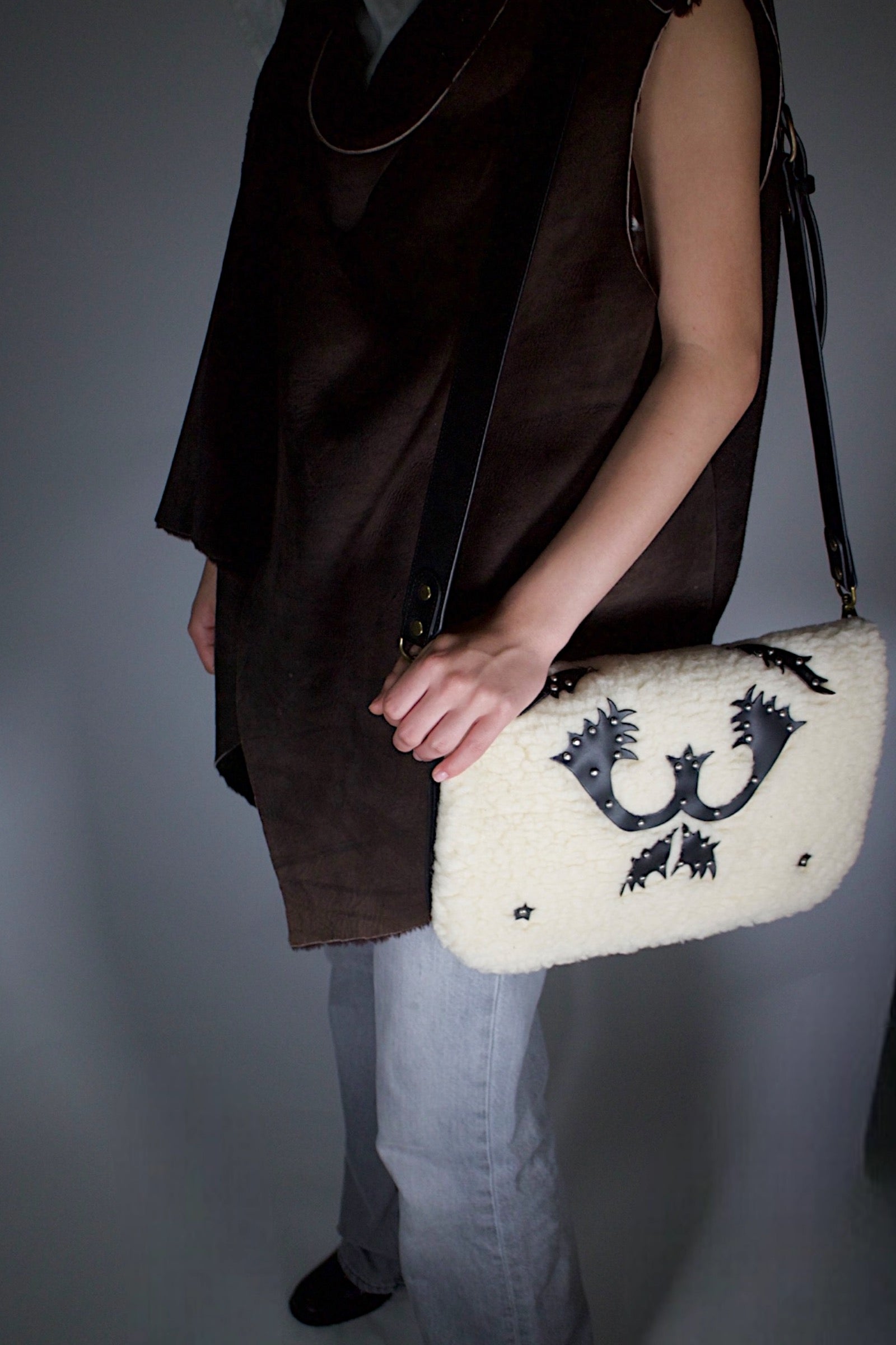 "BABY IDEAL WINTER BLACK" SIDIA / RANCHO MOUTON BOX