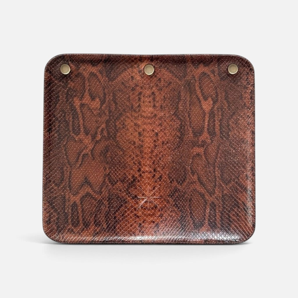 Rabat interchangeable La Stella pour sac Baby en cuir de vachette embossé effet python cuivré et noir